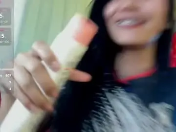 Myomi_nix  live sex cam