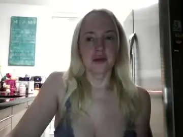 Officialhelenxo  live sex cam