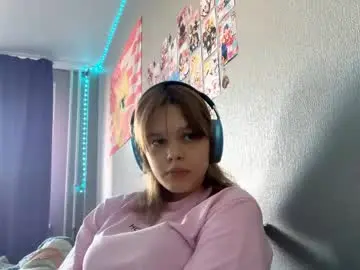 Pinkiegiantonio  live sex cam