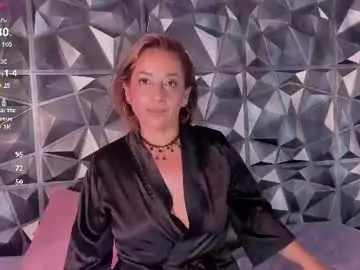 Zoediviine  live sex cam