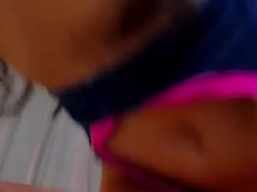 Amedeeabanks  live sex cam