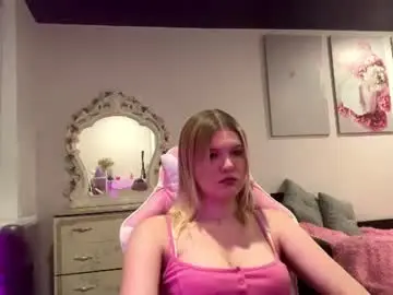 Annyvibess  live sex cam