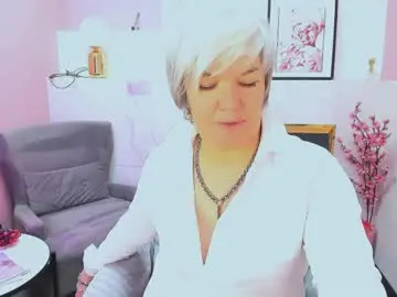 Carmensoft  live sex cam