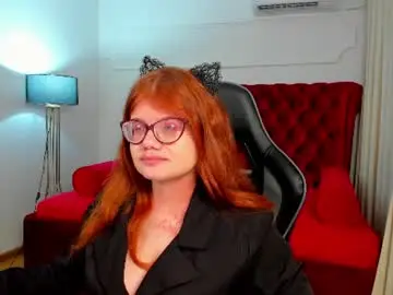 Chloehalses  live sex cam