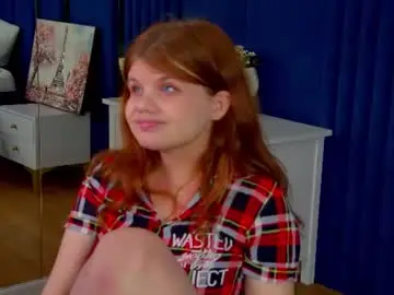 Chloehalses  live sex cam