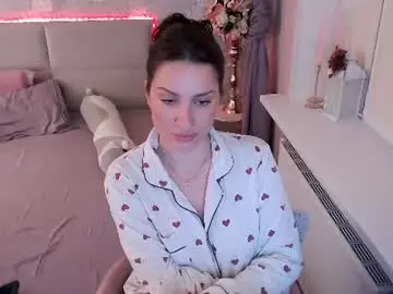 Heaven_chloe  live sex cam