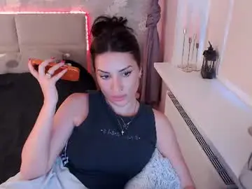 Heaven_chloe  live sex cam