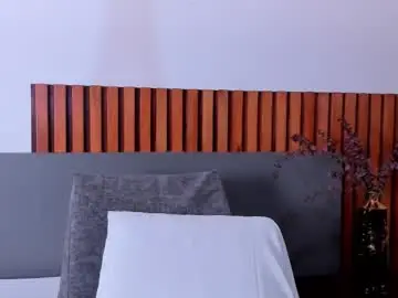 Ivyjhonss  live sex cam