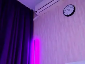 Miss_kreez  live sex cam