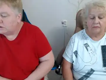 Mommy99x  live sex cam