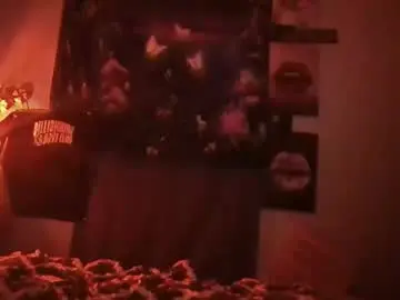Nyenye6  live sex cam