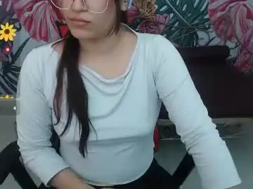Olivia_russo  live sex cam