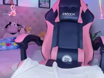 Sneakyy_fantasy  live sex cam