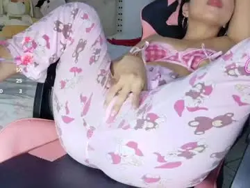 Sneakyy_fantasy  live sex cam