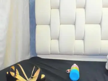 Sussanfox8  live sex cam