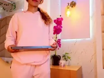 Valeriewoods  live sex cam