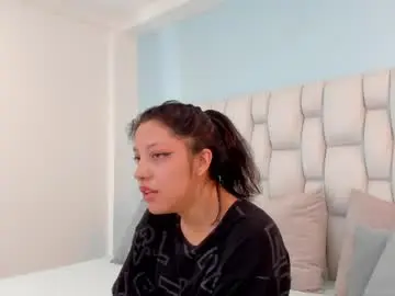 Vayra_moon  live sex cam