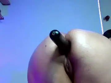 Auroraa_milan  live sex cam
