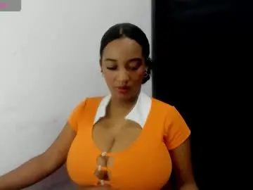 Blackitybae  live sex cam