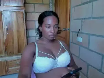 Blackitybae  live sex cam