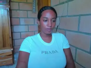 Blackitybae  live sex cam