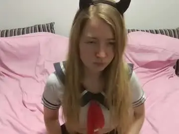 Bloom_petal  live sex cam