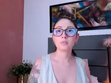 Emilyywatson  live sex cam