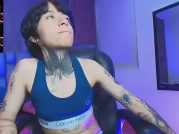 Hottiesjuls  live sex cam