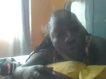 Ladyblossoms19  live sex cam