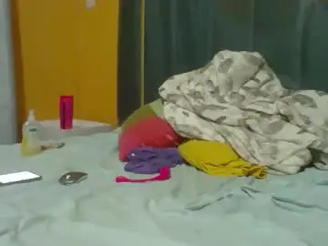 Ladyblossoms19  live sex cam