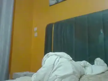 Ladyblossoms19  live sex cam