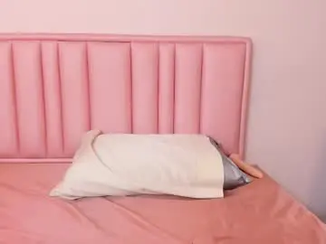 Mariana_pregnant_  live sex cam