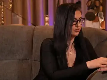 Mistresskellykent  live sex cam