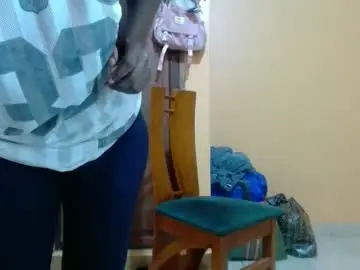 Nancy253  live sex cam