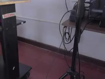 Olivia_dummont  live sex cam