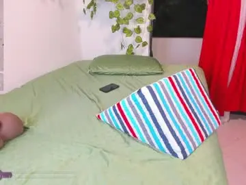 Samantha46  live sex cam