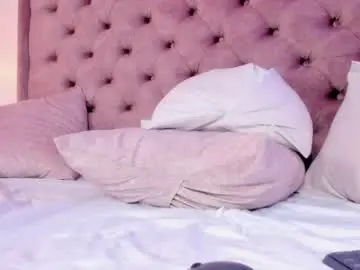 Shatall_rouge  live sex cam