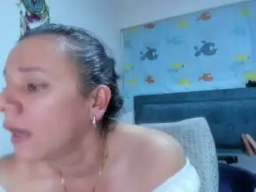 Sofi_saliva2511  live sex cam