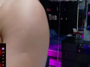Zhoestrong  live sex cam