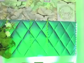 Alexiiabrown  live sex cam