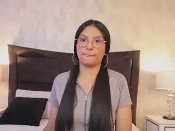 Analeah_  live sex cam