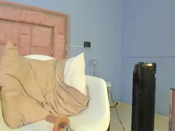 Aura_verde  live sex cam