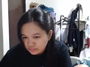 Bigtits_prettyass  live sex cam