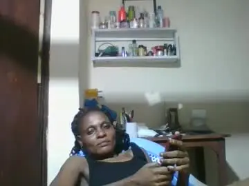 Ebonyqueen4  live sex cam