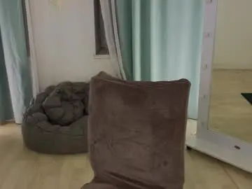 Freckle_diyana  live sex cam