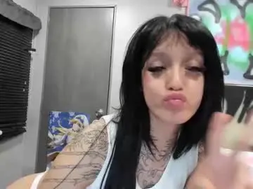 Gogomilksyou  live sex cam