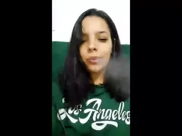 Honeydark281  live sex cam