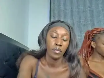 Kinky_leila  live sex cam