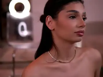 Luvcaprice  live sex cam