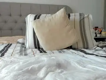 Sensual_btch1  live sex cam